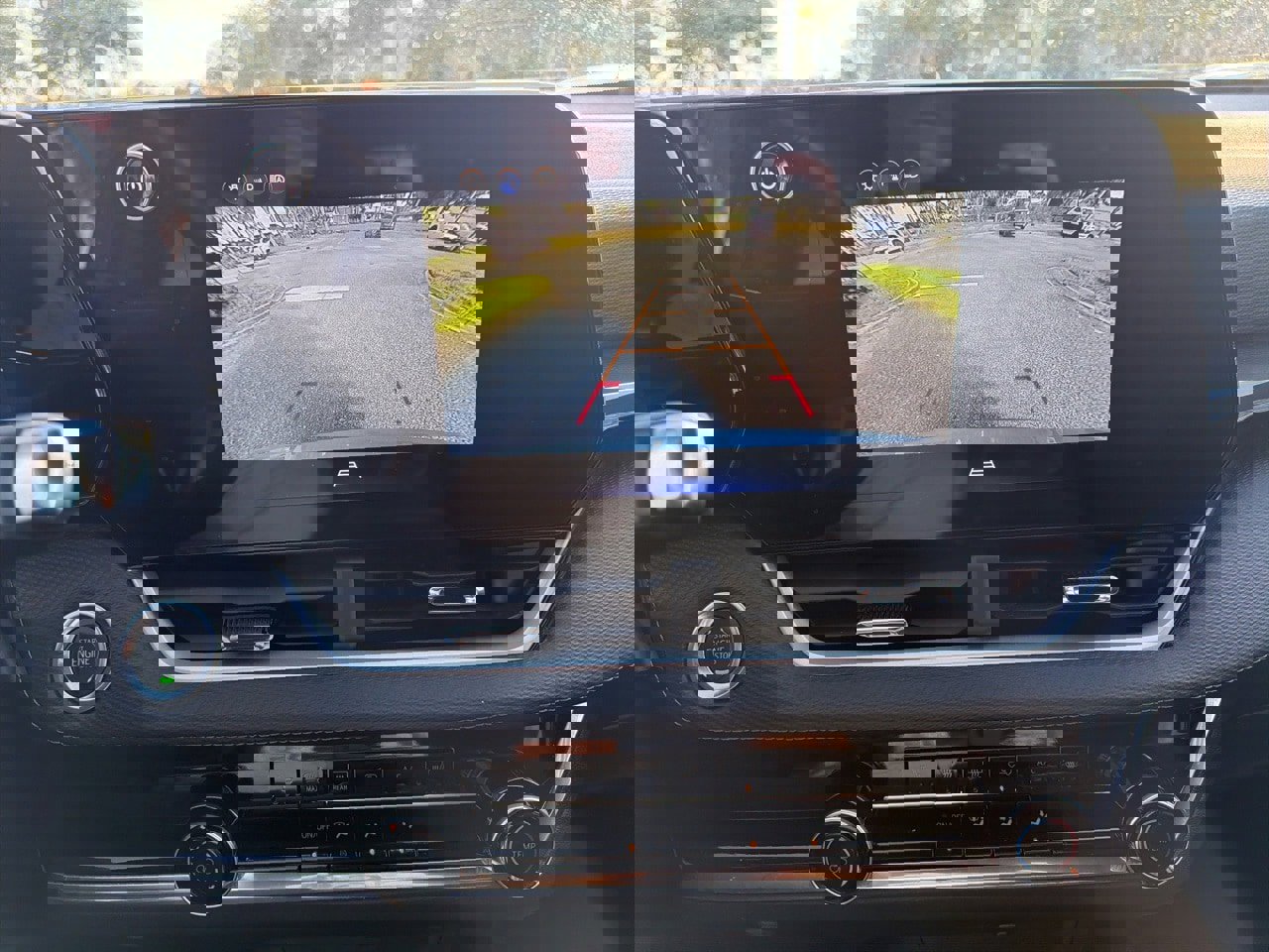 Used 2025 Chevrolet Equinox LT image 15