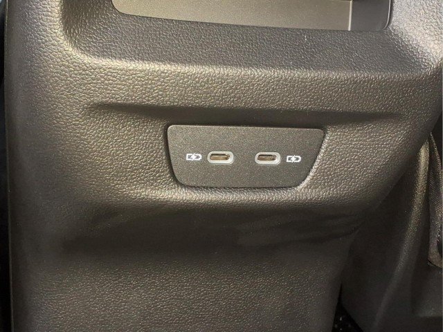 New 2026 Volkswagen Tiguan SE R-Line AWD/4WD image 13