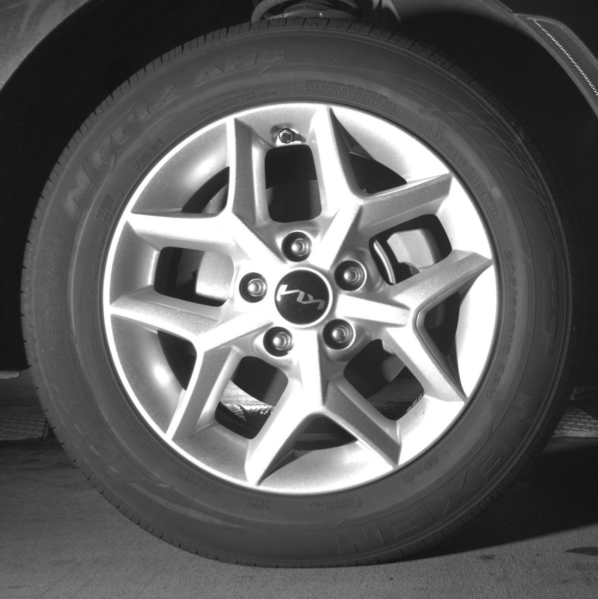 Used 2025 Kia Soul LX w/ LX Technology Package FWD image 13
