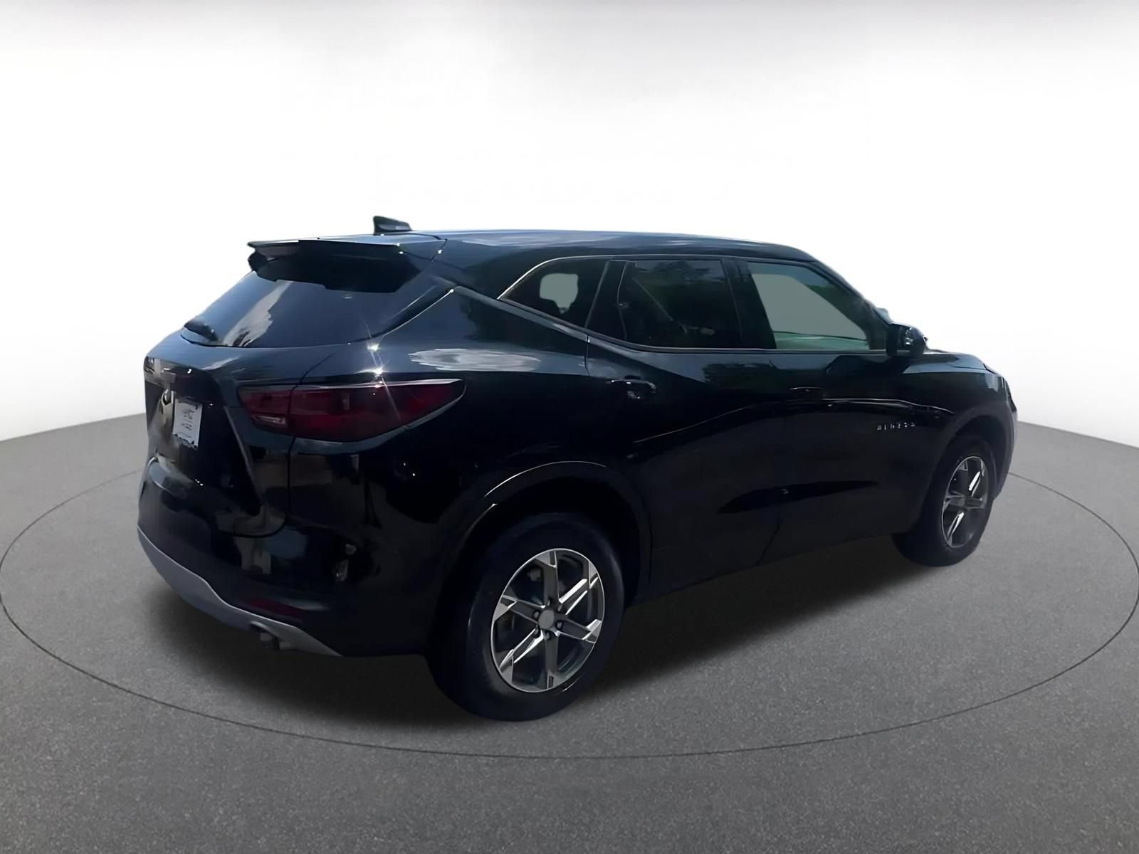 Used 2026 Chevrolet Blazer LT FWD image 14