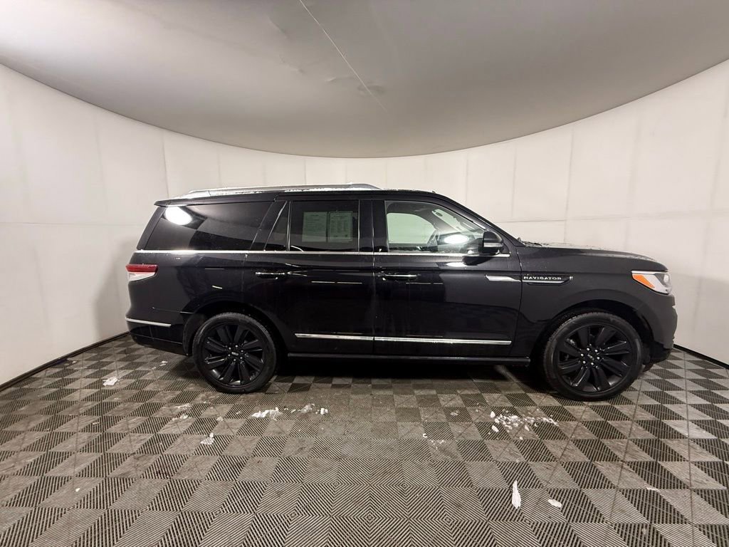 Certified 2023 Lincoln Navigator Reserve image 6