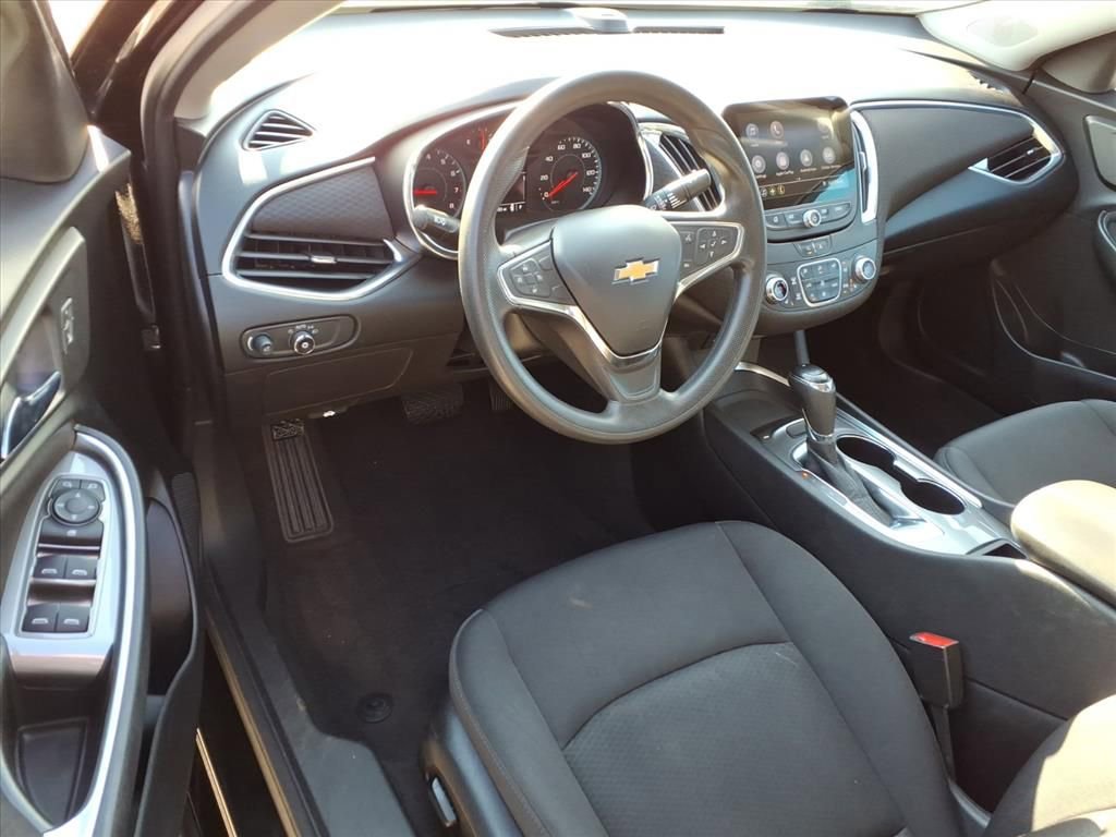 Used 2020 Chevrolet Malibu LT image 13