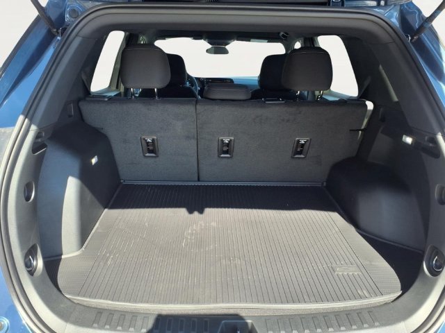 New 2027 Chevrolet Equinox LT w/ Midnight Edition AWD/4WD image 5