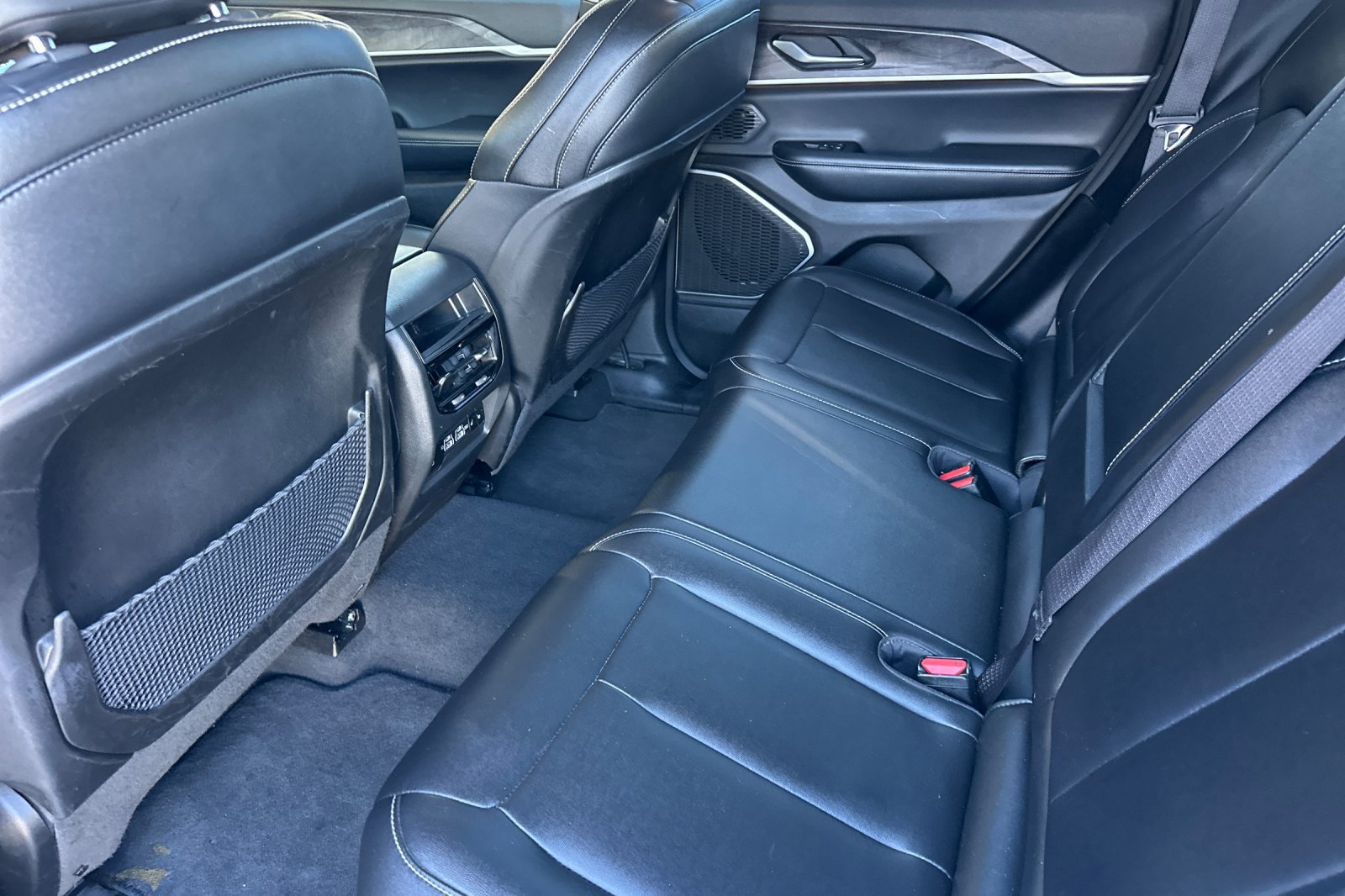 Used 2024 Jeep Grand Cherokee Limited 4xe AWD/4WD image 11