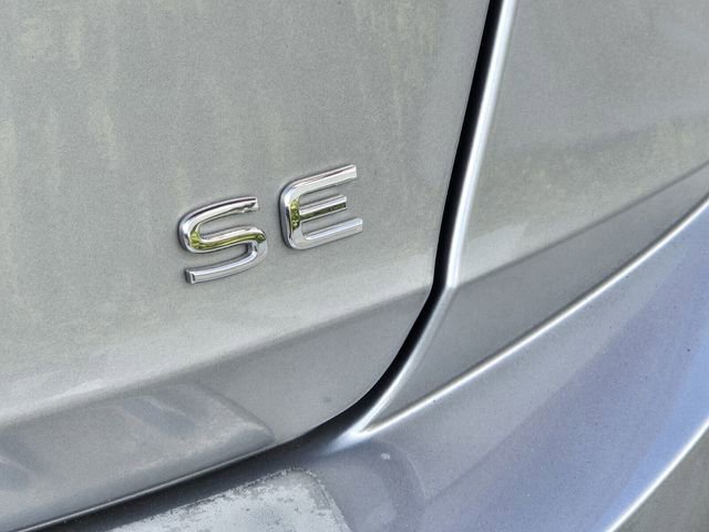 Certified 2023 Volkswagen Jetta SE w/ Panoramic Sunroof Package image 11