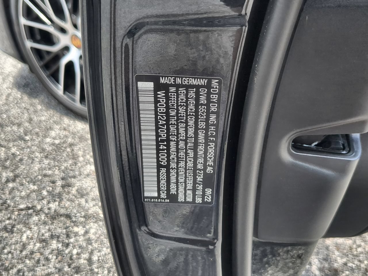 Used 2023 Porsche Panamera 4 Executive AWD/4WD image 34