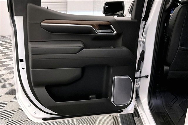 Used 2023 Chevrolet Silverado 1500 High Country w/ High Country Premium Package image 20