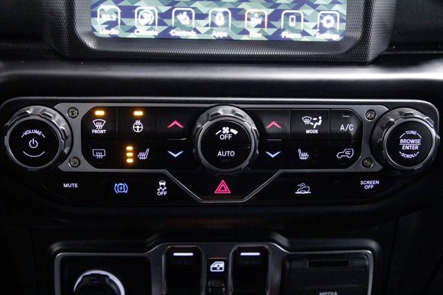 Used 2022 Jeep Wrangler Unlimited Sahara w/ Cold Weather Group image 25