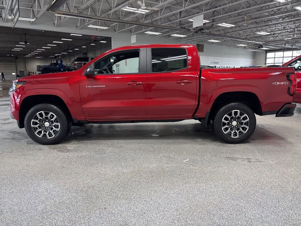 Used 2023 Chevrolet Colorado LT w/ LT Convenience Package III image 4