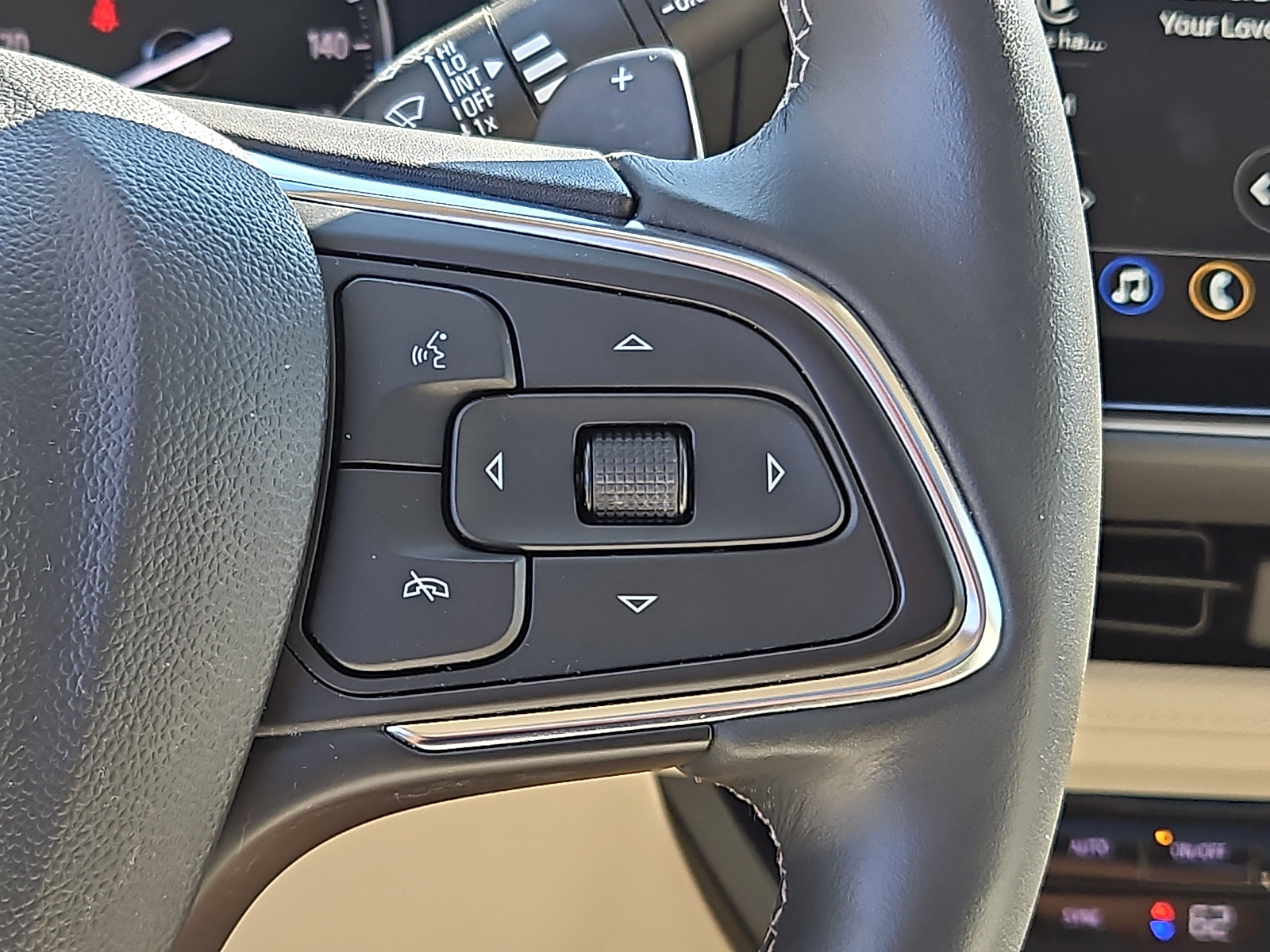 Used 2022 Buick Envision Avenir w/ Technology Package II AWD/4WD image 23