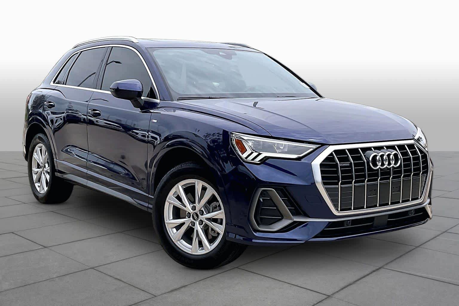 Used 2025 Audi Q3 2.0T Premium Plus w/ Premium Plus Package AWD/4WD image 3