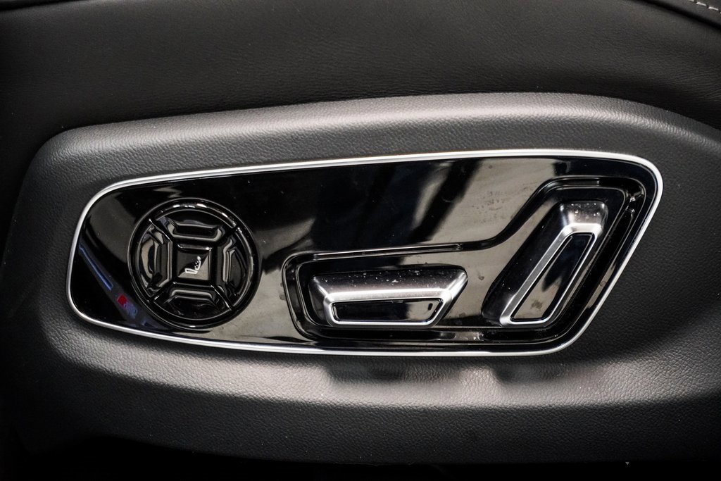 Used 2023 Audi S8 image 19