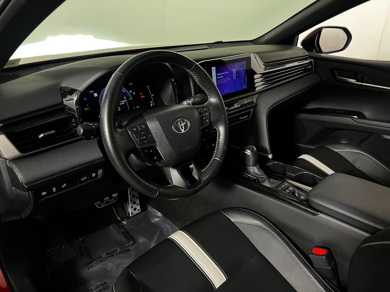 Certified 2025 Toyota Camry SE FWD image 12