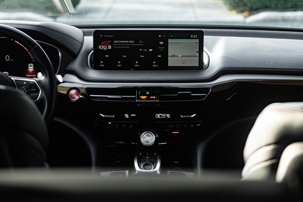 Used 2023 Acura MDX A-Spec image 39