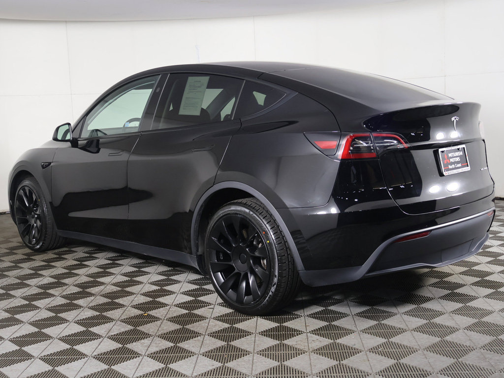 Used 2023 Tesla Model Y Long Range AWD/4WD image 11