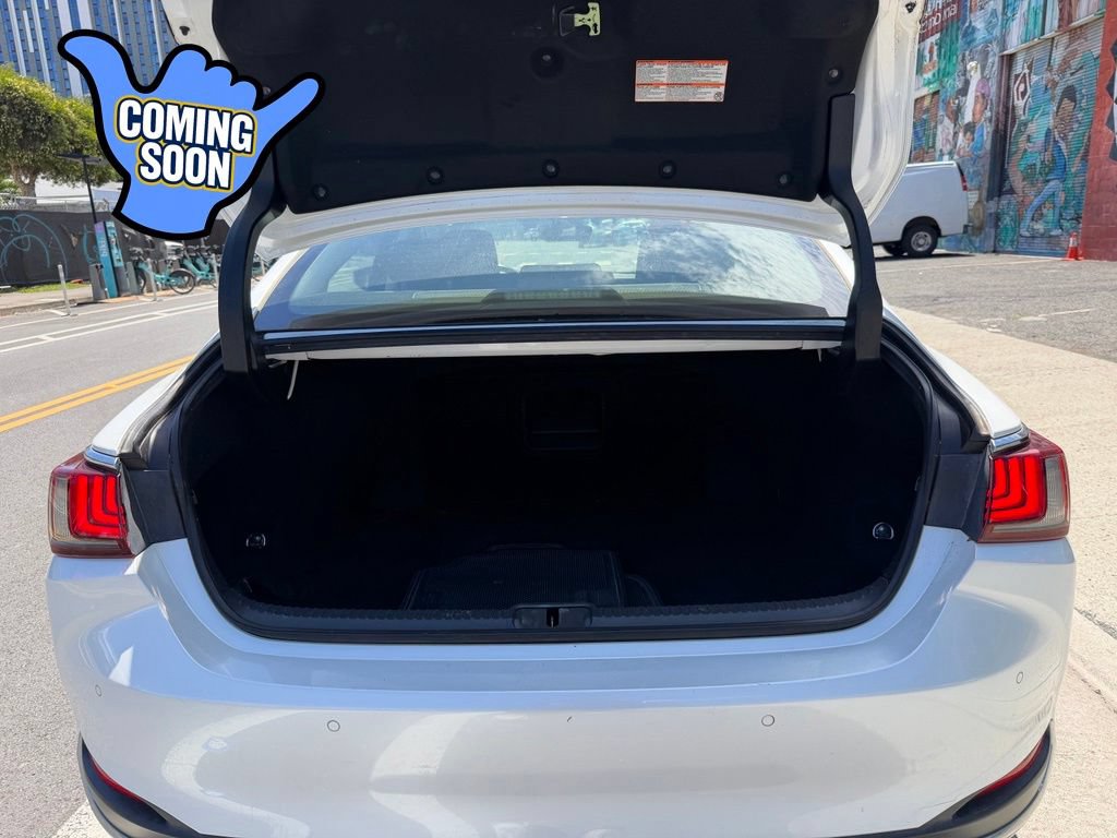 Used 2021 Lexus ES 300h FWD image 19