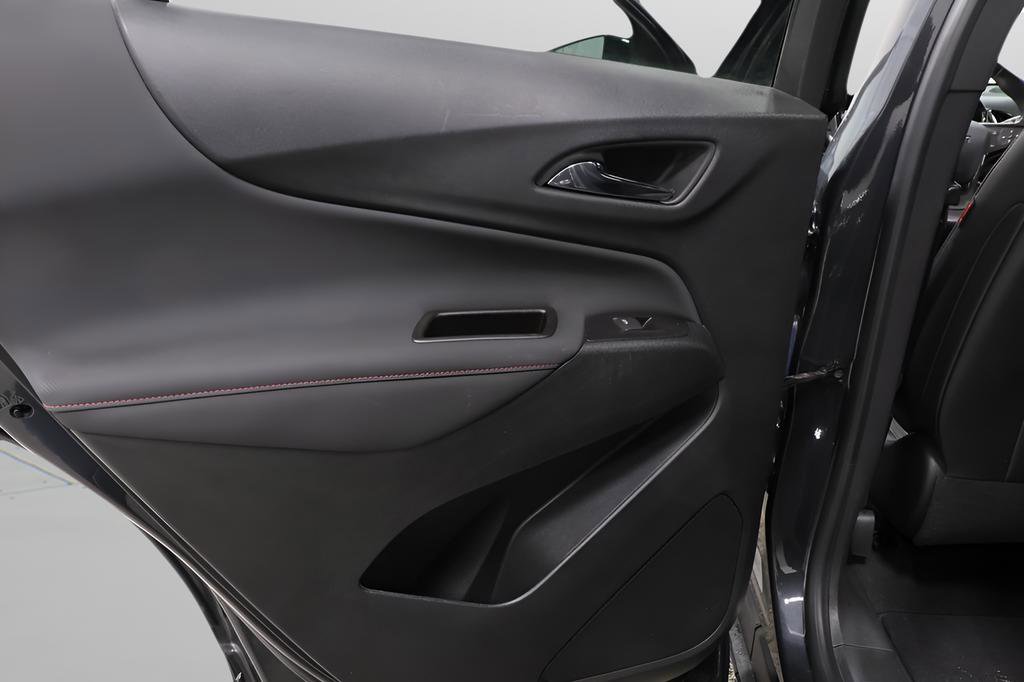 Used 2022 Chevrolet Equinox RS image 23