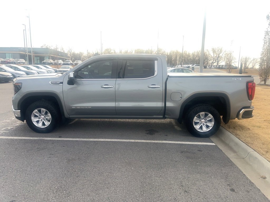 Used 2024 GMC Sierra 1500 SLE image 2