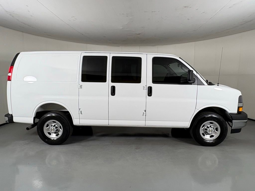 Used 2025 Chevrolet Express 2500 w/ Driver Convenience Package RWD image 11