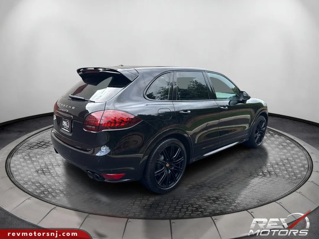 Used 2014 Porsche Cayenne GTS AWD/4WD image 5