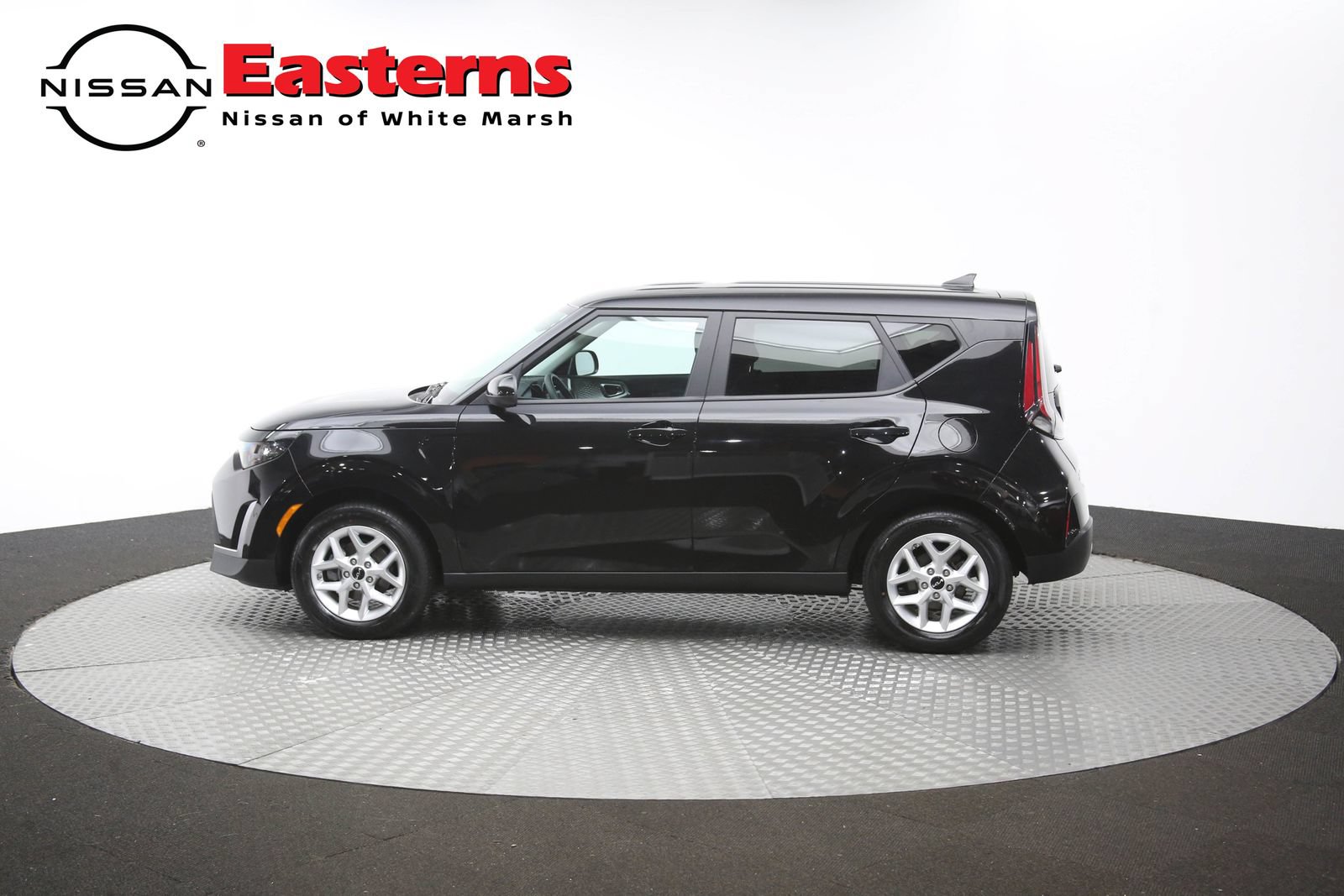 Used 2025 Kia Soul LX w/ LX Technology Package FWD image 59