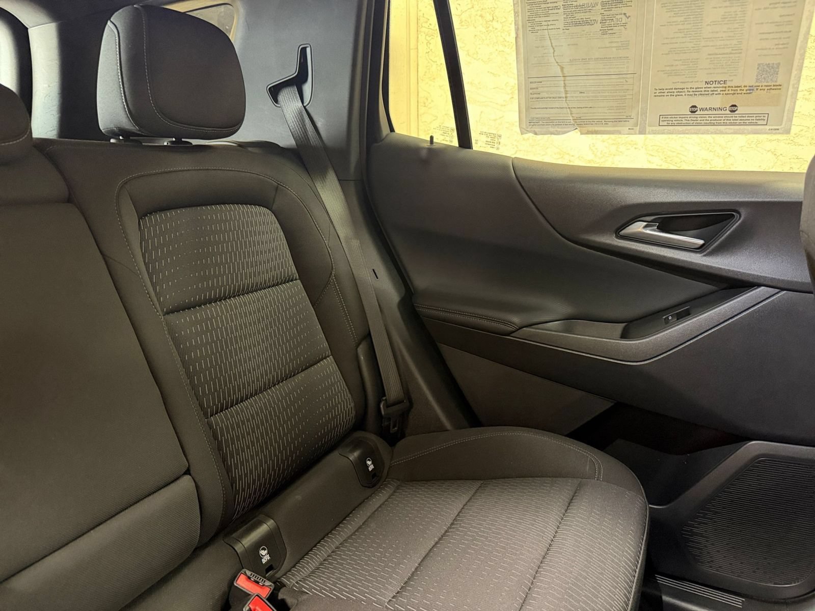 Used 2025 Chevrolet Equinox LT AWD/4WD image 38