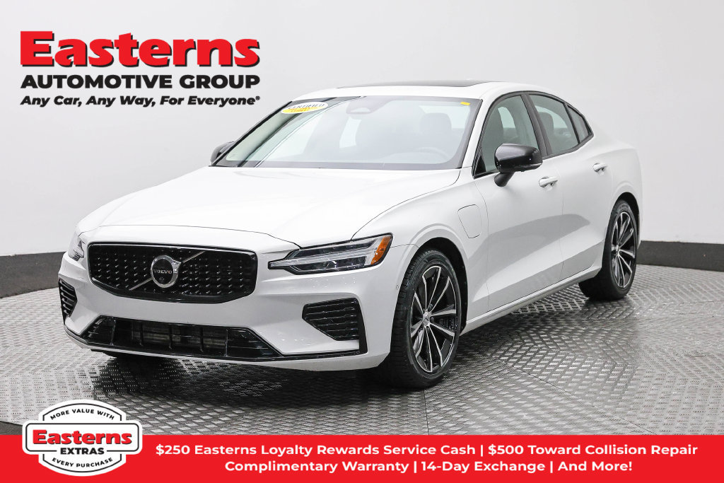 Used 2023 Volvo S60 T8 Plus AWD/4WD image 1