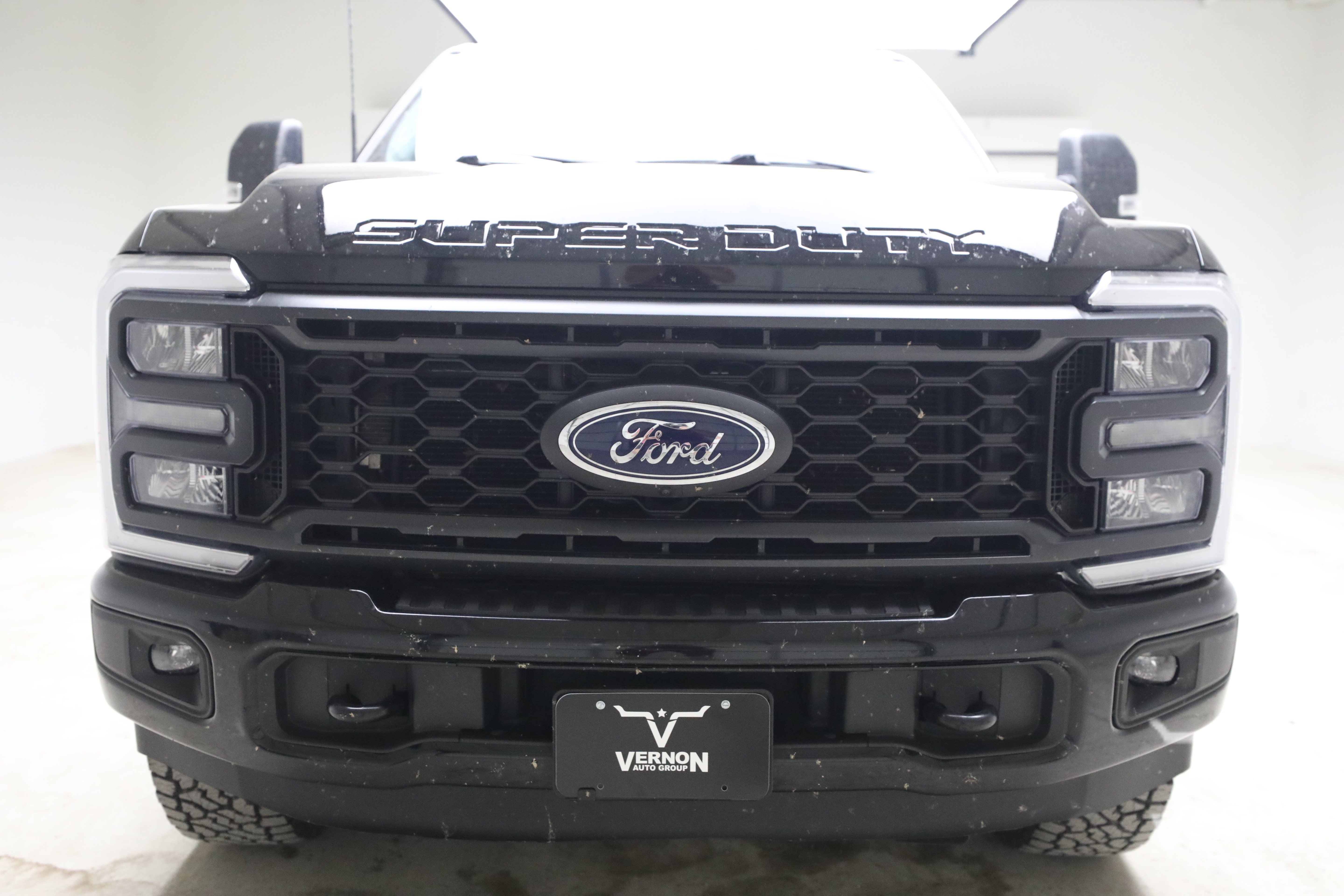 Used 2023 Ford F250 XL w/ STX Appearance Package AWD/4WD image 7