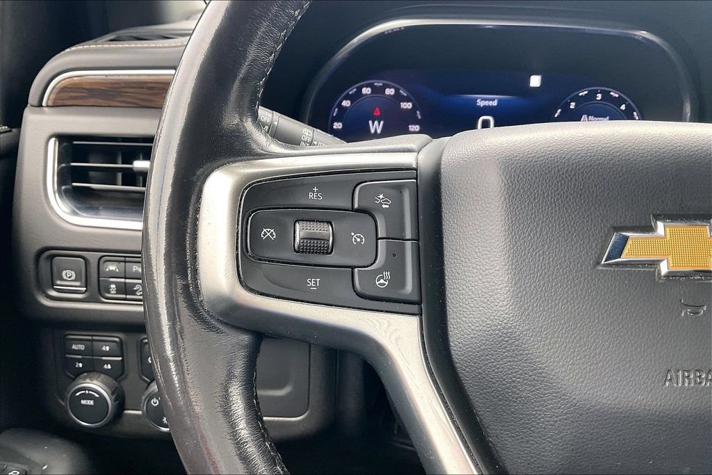 Used 2022 Chevrolet Suburban Premier AWD/4WD image 12
