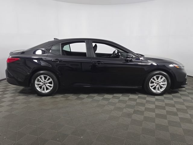 Used 2026 Toyota Camry LE w/ Convenience Package FWD image 10
