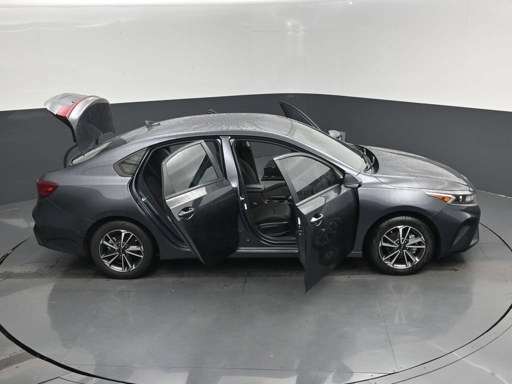 Used 2023 Kia Forte LXS w/ LXS Technology Package FWD image 18
