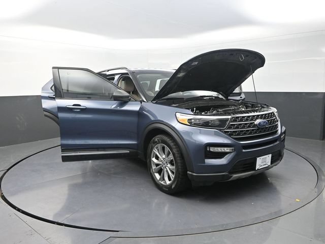 Used 2021 Ford Explorer XLT w/ Equipment Group 202A AWD/4WD image 33
