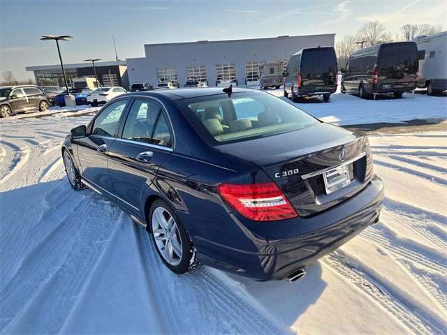 Used 2014 Mercedes-Benz C 300 4MATIC Sedan image 5