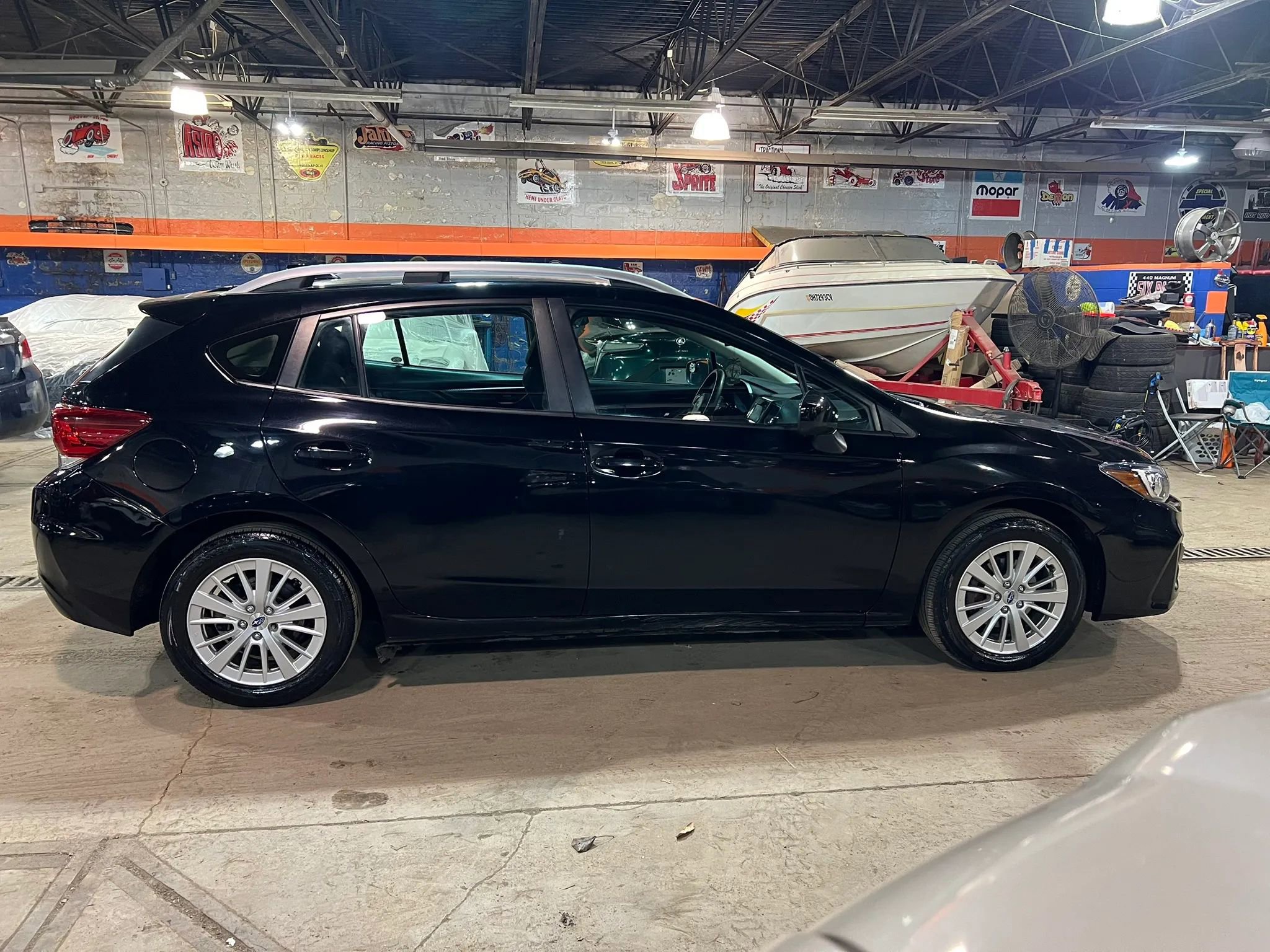 Used 2018 Subaru Impreza 2.0i Premium image 2