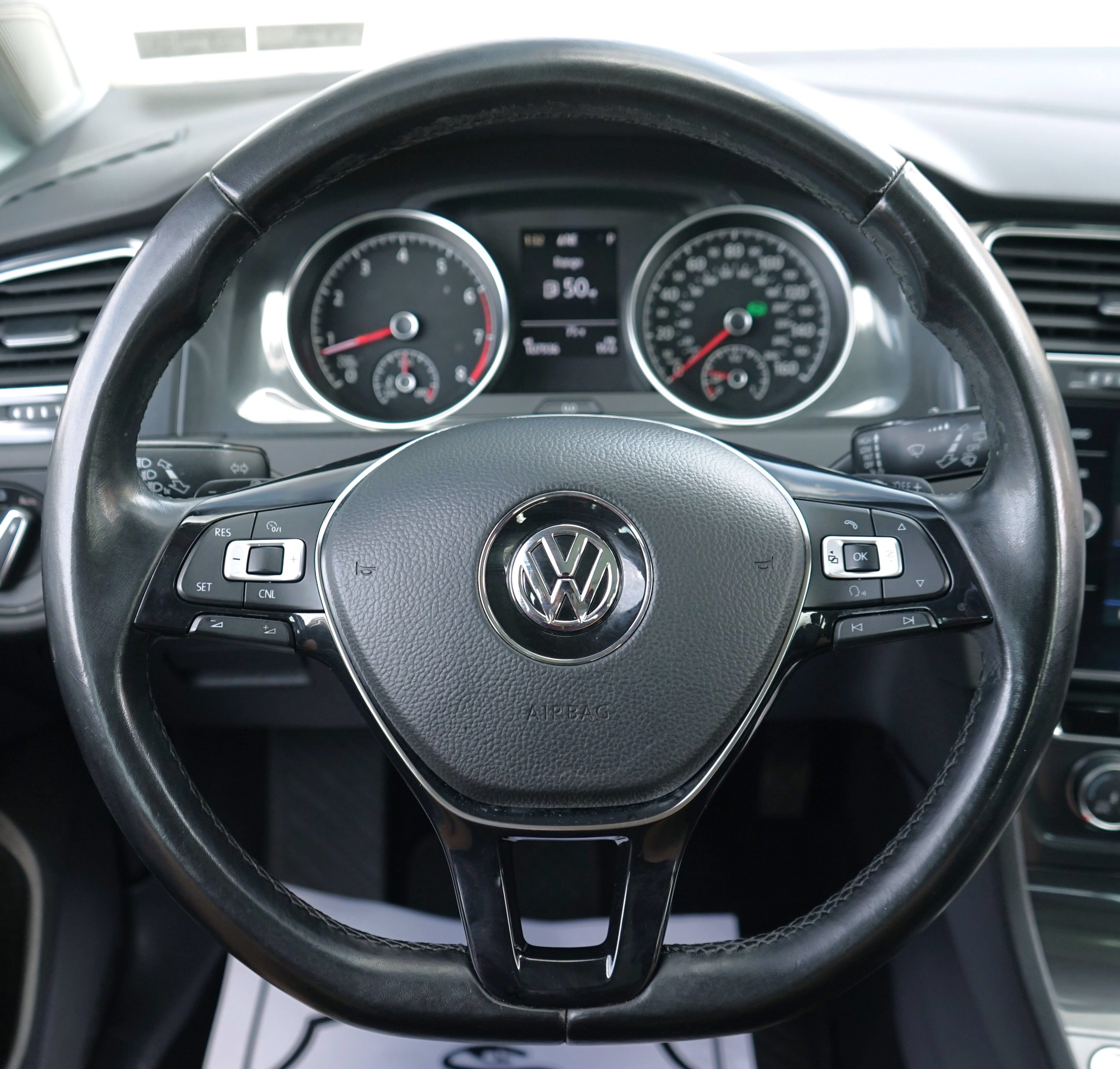Used 2018 Volkswagen Golf SE FWD image 16