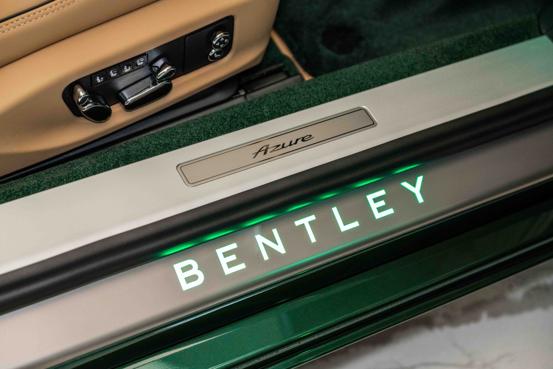 Used 2024 Bentley Continental GT V8 AWD/4WD image 37