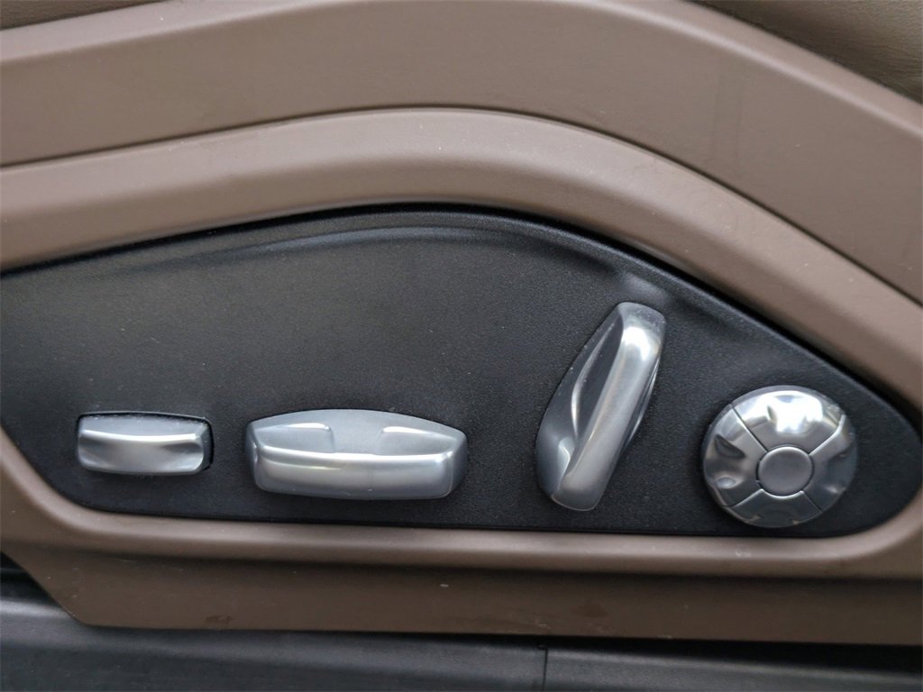 Used 2018 Porsche Panamera 4 image 22