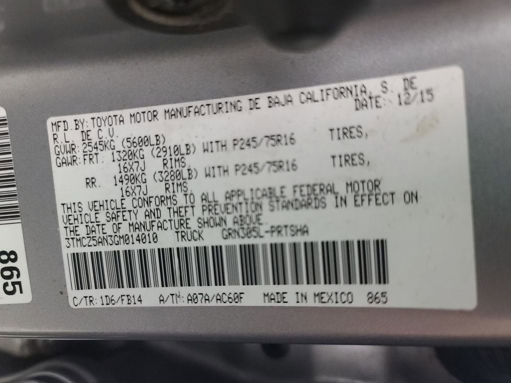 Used 2016 Toyota Tacoma SR image 36