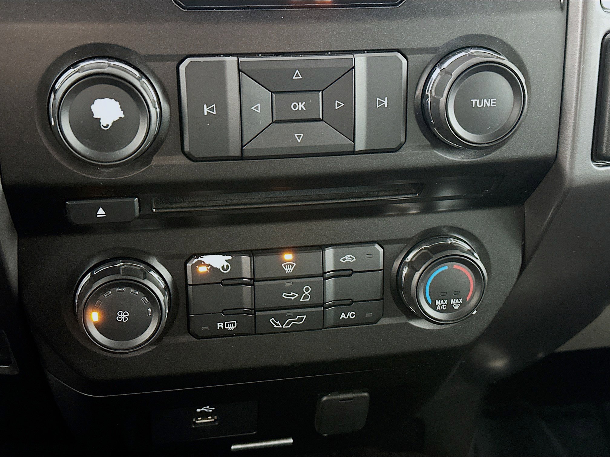 Used 2016 Ford F150 XLT w/ Equipment Group 301A Mid image 15