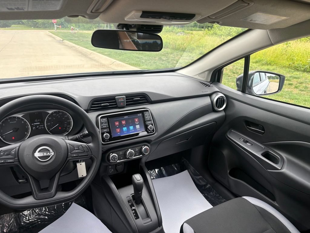 Used 2025 Nissan Versa S w/ Trunk Package FWD image 39