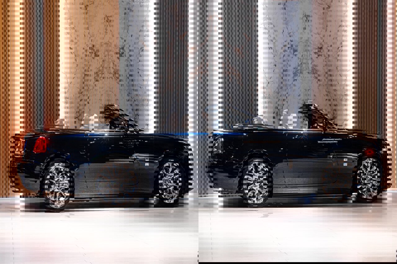 Used 2019 Rolls-Royce Dawn image 4