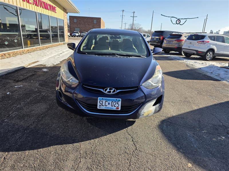 Used 2013 Hyundai Elantra GLS image 2