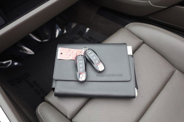 Used 2019 Porsche 718 Boxster image 37
