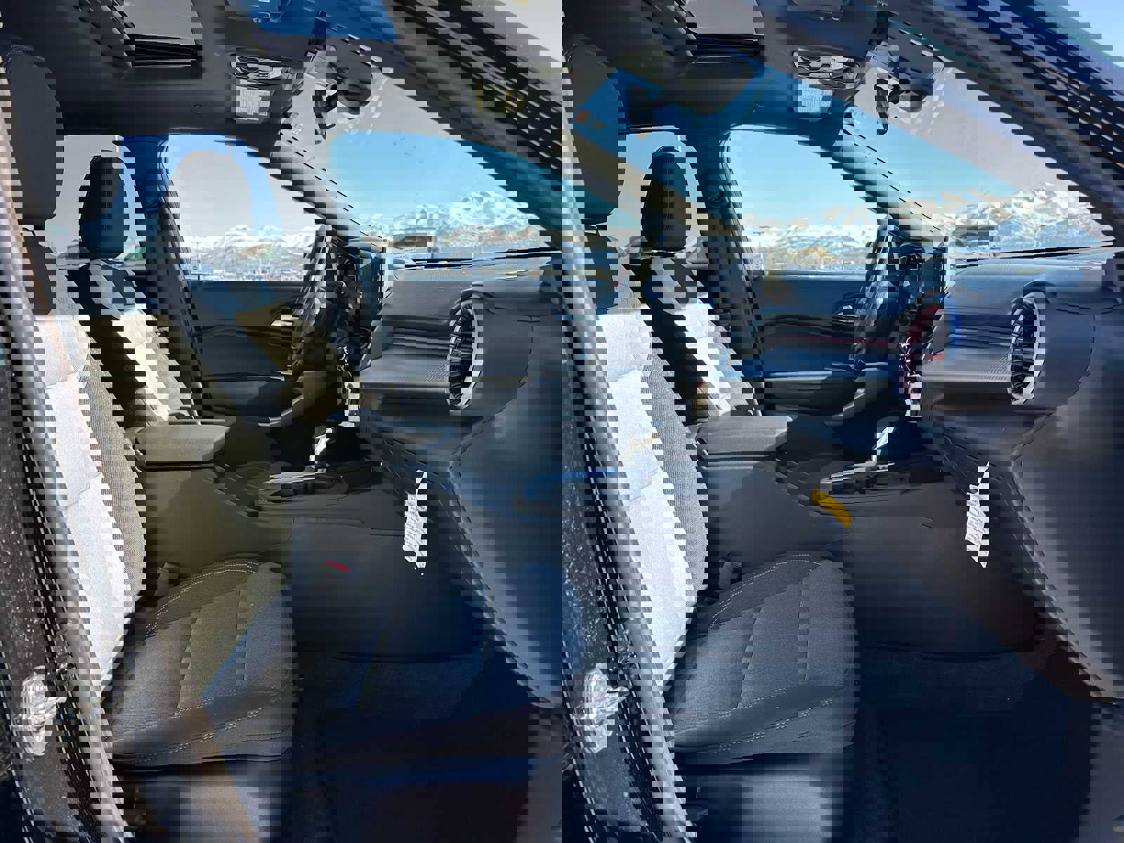 Used 2025 Chevrolet Trax RS w/ Sunroof Package image 10