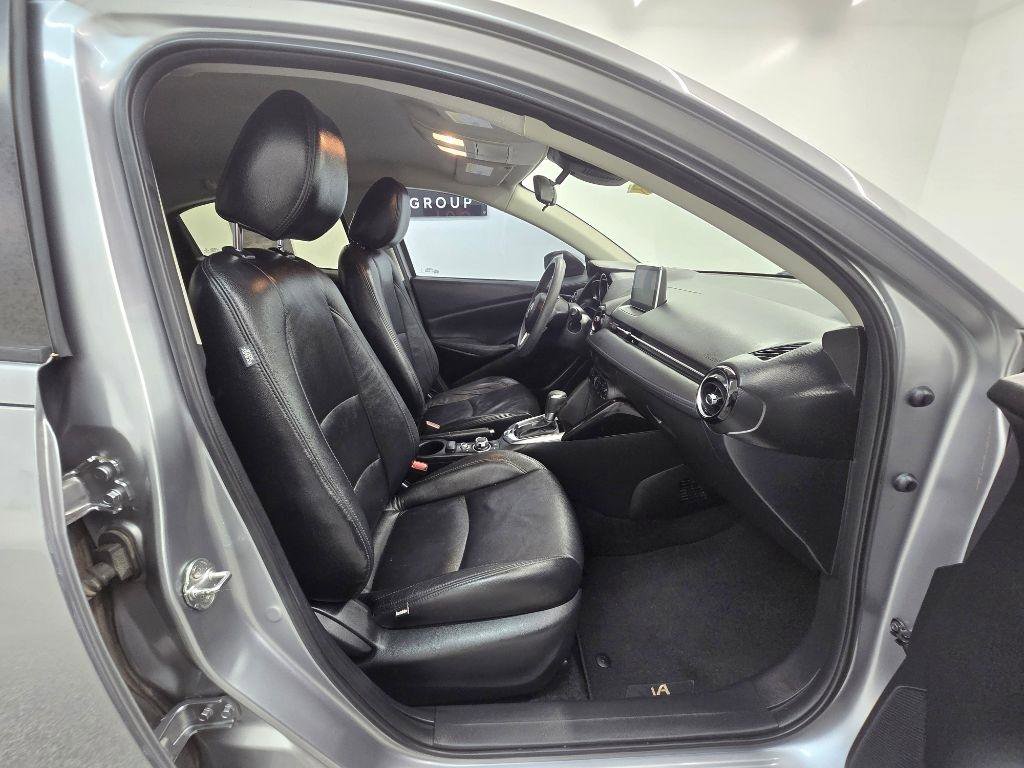 Used 2016 Scion iA FWD image 22