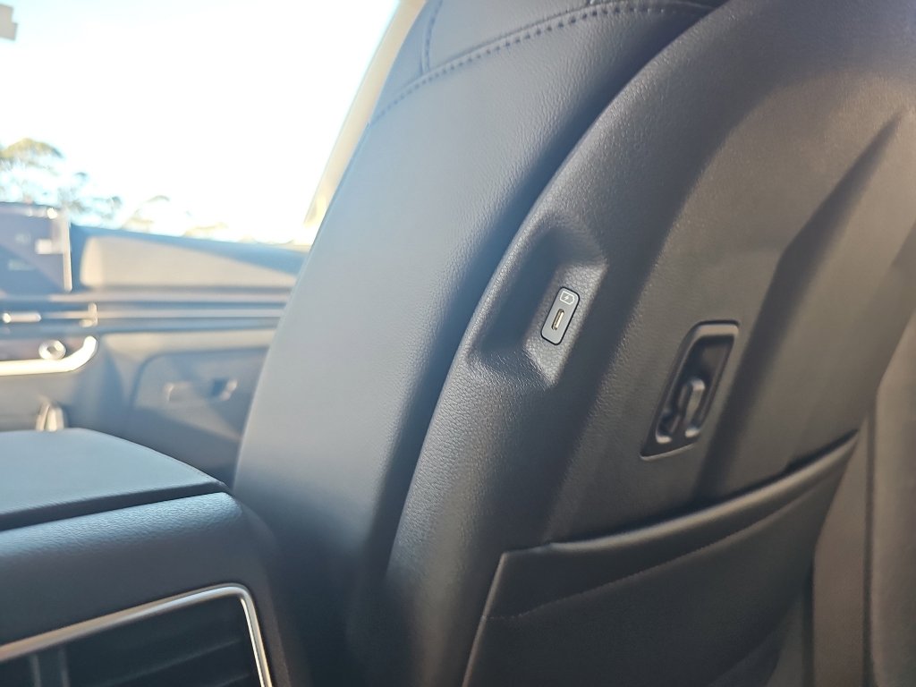 New 2026 Kia Sportage EX image 24