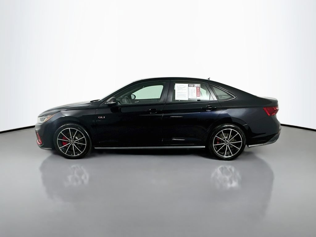 Used 2025 Volkswagen Jetta GLI Autobahn FWD image 5