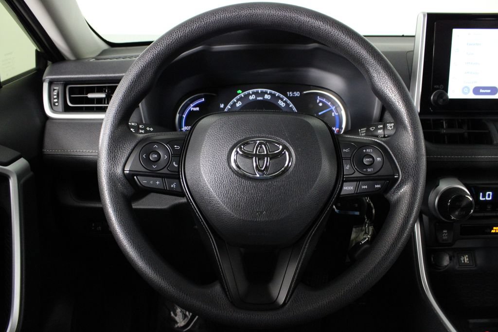 Used 2025 Toyota RAV4 LE AWD/4WD image 24