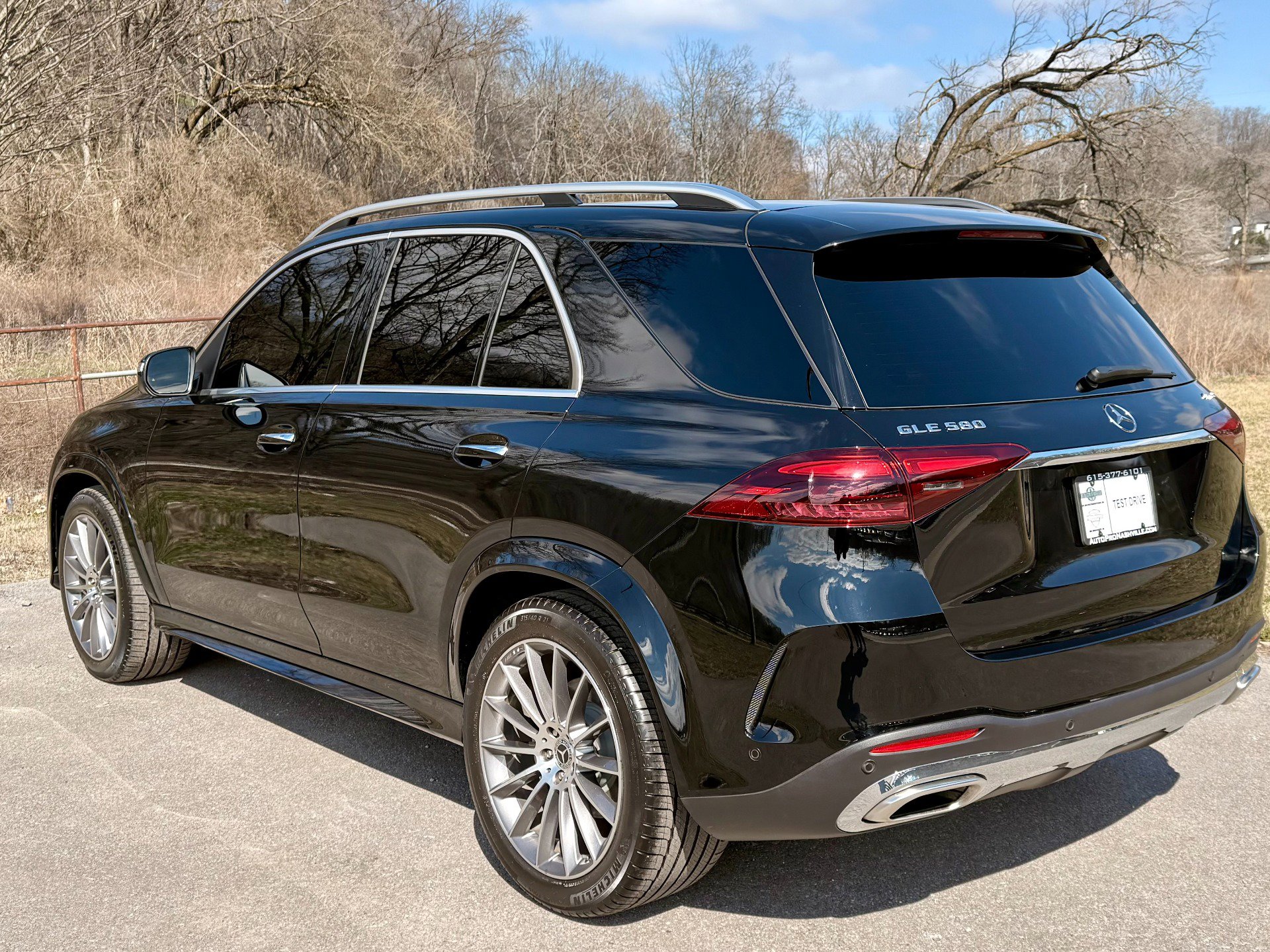 Used 2025 Mercedes-Benz GLE 580 4MATIC image 4