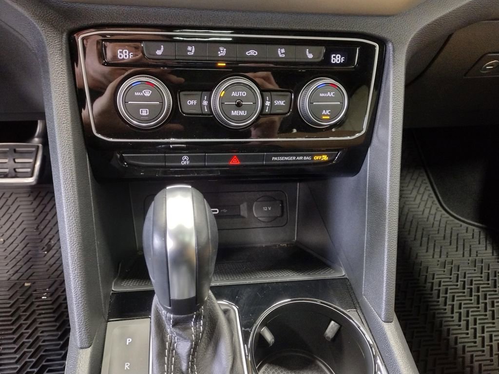 Used 2023 Volkswagen Atlas Cross Sport SEL Premium R-Line image 30